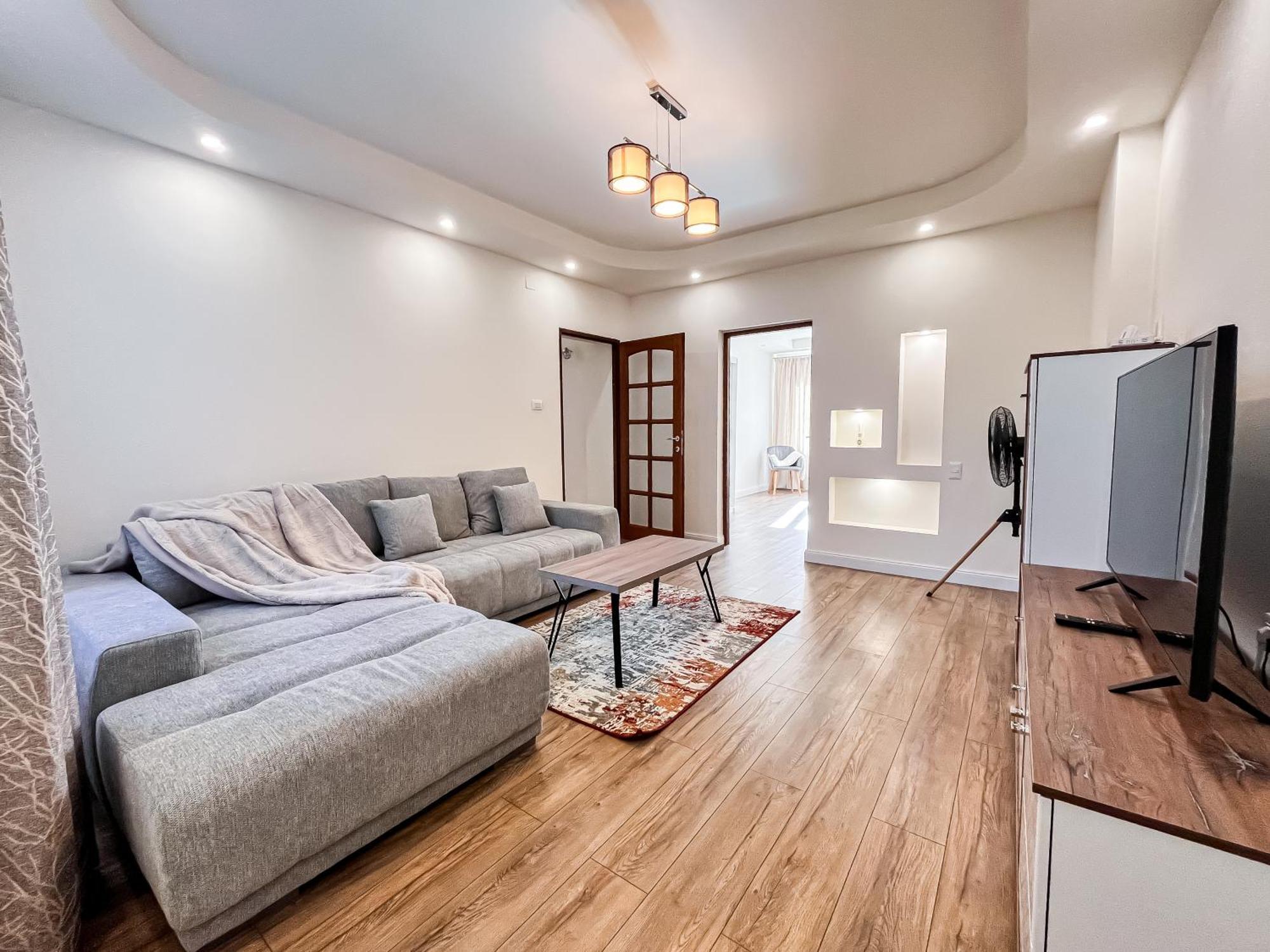 La Teatru - 2Bd Apartment Near Theatre And Old Town Braşov Eksteriør bilde
